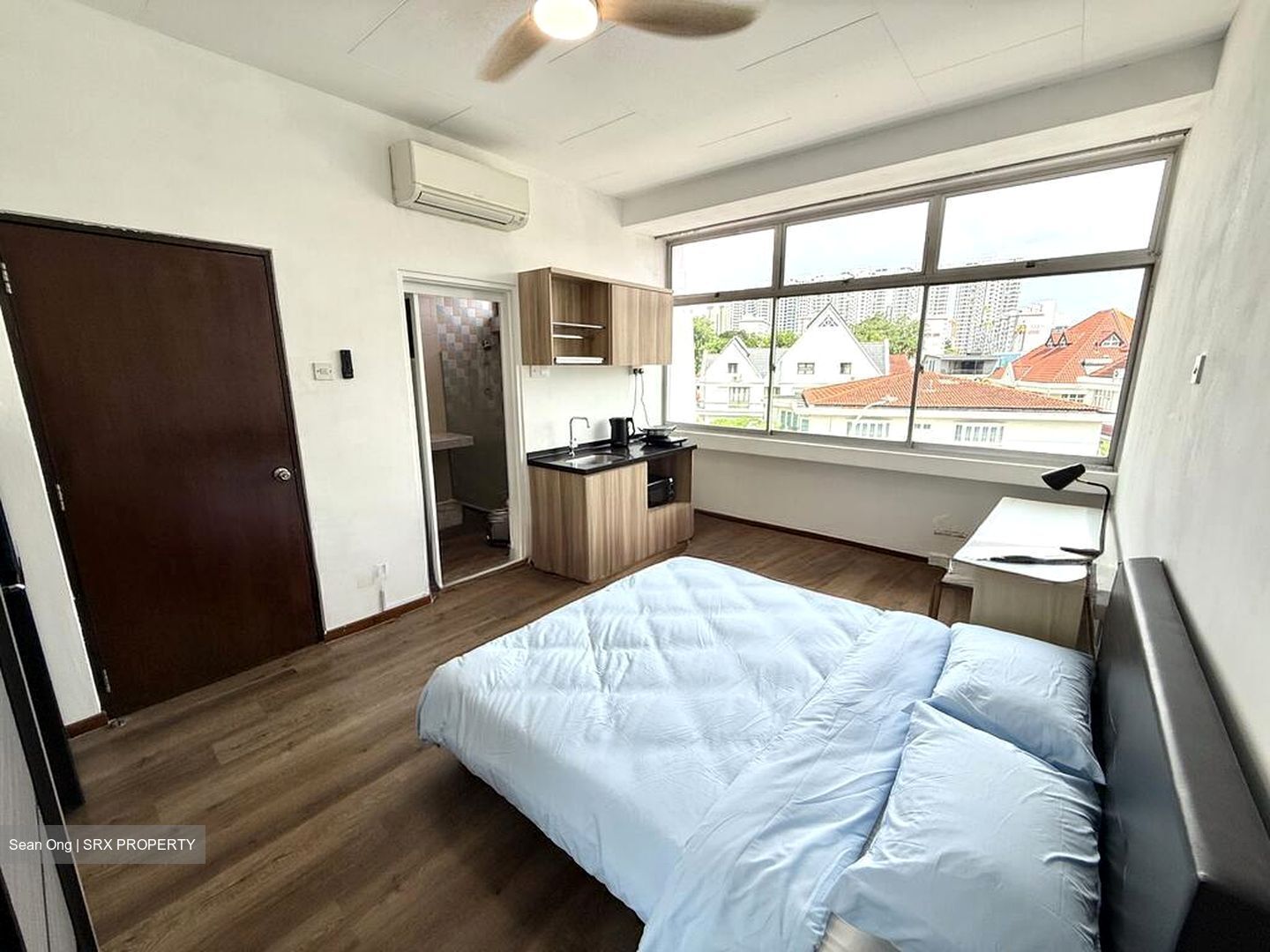 West Coast Drive (D5), Terrace #495510311